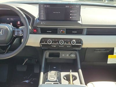 2026 Honda Pilot - Photo 16
