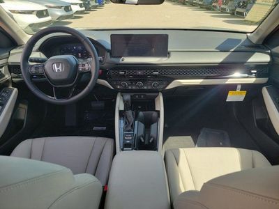2026 Honda Accord Hybrid - Photo 12
