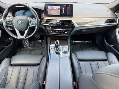 2021 BMW 5 Series - Photo 17