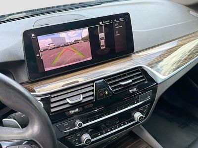 2021 BMW 5 Series - Photo 27
