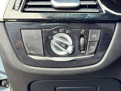 2021 BMW 5 Series - Photo 32