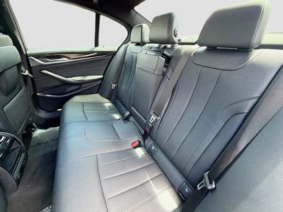 2021 BMW 5 Series - Photo 20