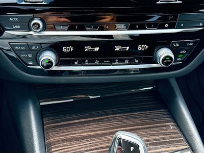 2023 BMW 5 Series - Photo 35