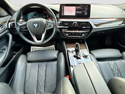 2023 BMW 5 Series - Photo 16