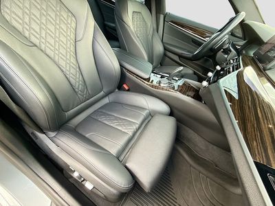 2023 BMW 5 Series - Photo 15