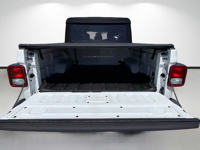 2020 Jeep Gladiator - Photo 12