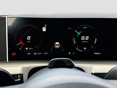 2025 Hyundai Tucson Hybrid - Photo 40