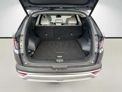 2025 Hyundai Tucson Hybrid - Photo 12