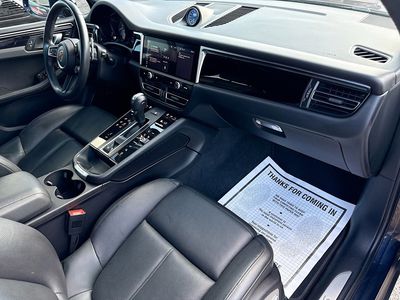 2022 Porsche Macan - Photo 14