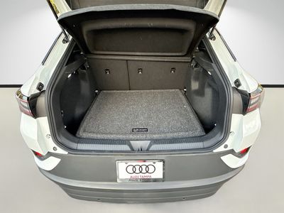 2025 Volkswagen ID.4 - Photo 12