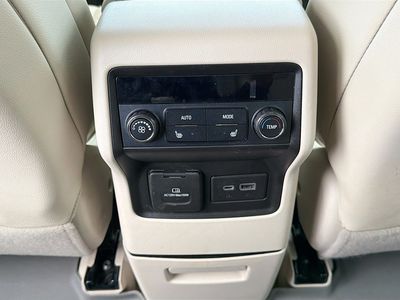 2021 GMC Acadia - Photo 19