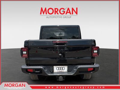 2021 Jeep Gladiator - Photo 4