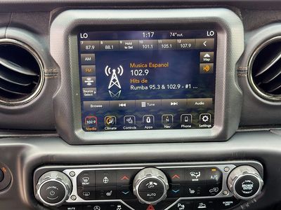 2021 Jeep Gladiator - Photo 28