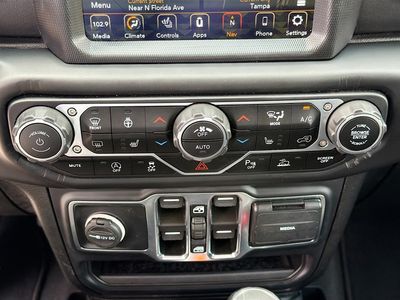 2021 Jeep Gladiator - Photo 31