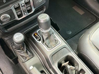 2021 Jeep Gladiator - Photo 26