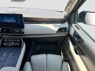 2023 Lincoln Navigator L - Photo 17