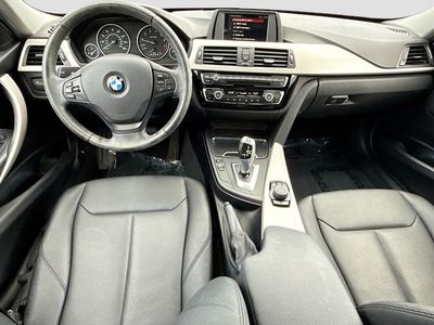 2018 BMW 3 Series - Photo 15