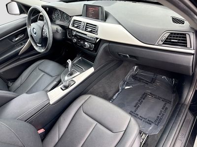 2018 BMW 3 Series - Photo 13