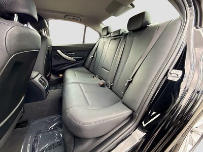 2018 BMW 3 Series - Photo 20