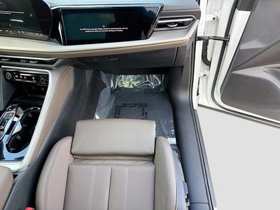 2025 Audi Q5 - Photo 17