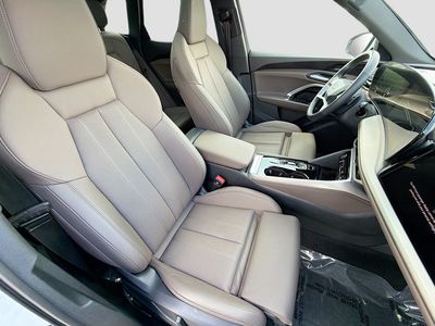 2025 Audi Q5 - Photo 14