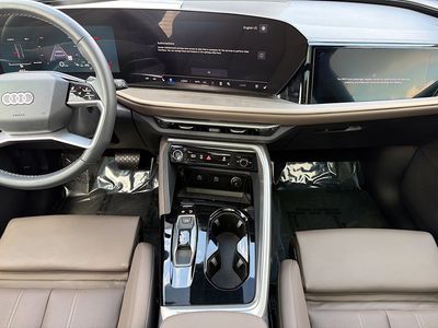 2025 Audi Q5 - Photo 18