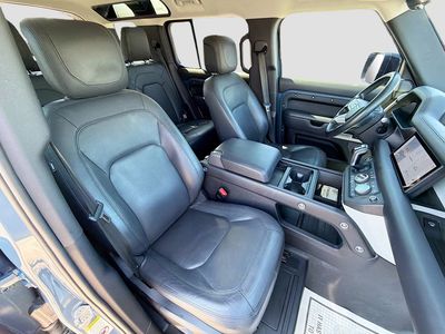 2023 Land Rover Defender - Photo 13
