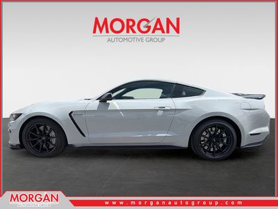 2017 Ford Mustang - Photo 6