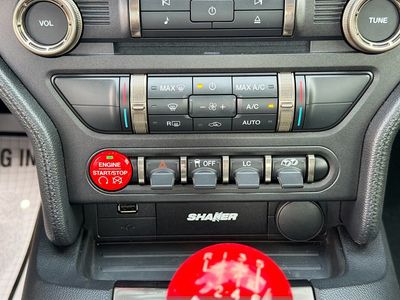 2017 Ford Mustang - Photo 31