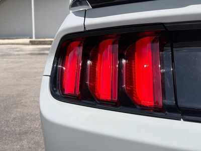 2017 Ford Mustang - Photo 10