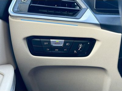 2023 BMW 3 Series - Photo 35