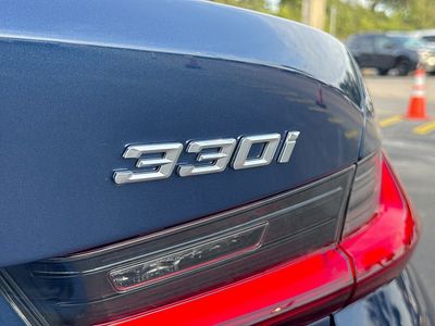 2023 BMW 3 Series - Photo 11