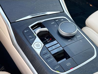 2023 BMW 3 Series - Photo 28