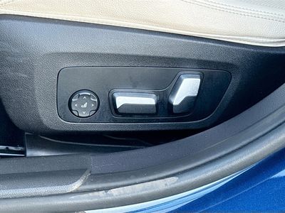 2023 BMW 3 Series - Photo 24