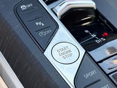 2023 BMW 3 Series - Photo 36