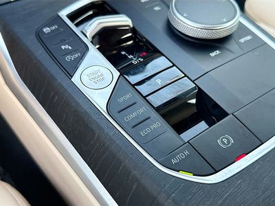2023 BMW 3 Series - Photo 29