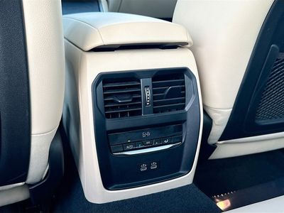 2023 BMW 3 Series - Photo 19