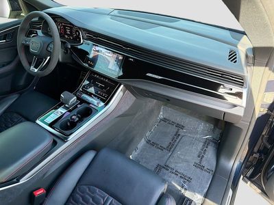 2024 Audi RS Q8 - Photo 13