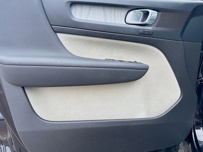2023 Volvo XC40 - Photo 22