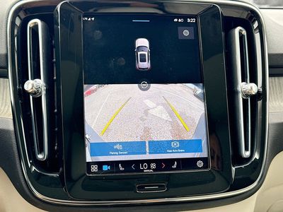 2023 Volvo XC40 - Photo 34