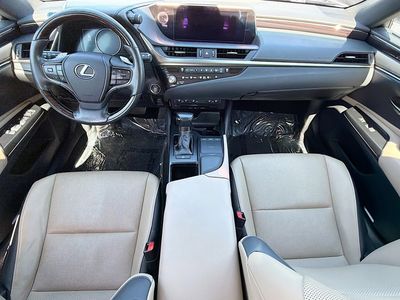 2021 Lexus ES - Photo 14