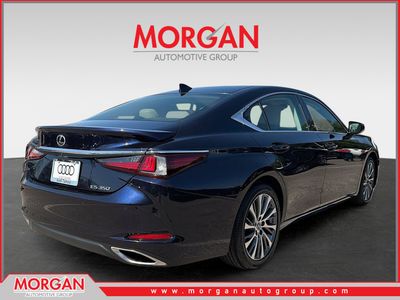 2021 Lexus ES - Photo 3