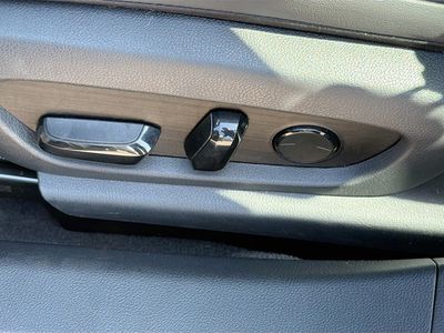 2021 Lexus ES - Photo 23