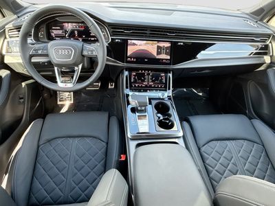 2026 Audi SQ7 - Photo 15
