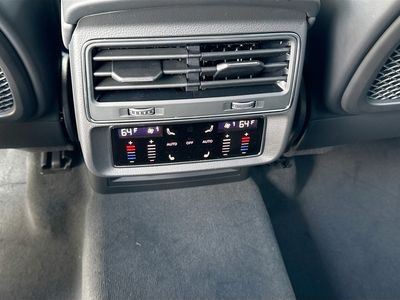 2026 Audi SQ7 - Photo 19