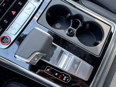 2026 Audi SQ7 - Photo 28