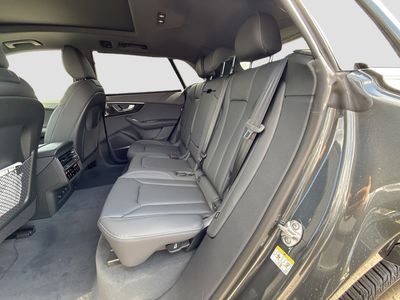 2026 Audi Q8 - Photo 24