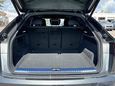 2026 Audi Q8 - Photo 12