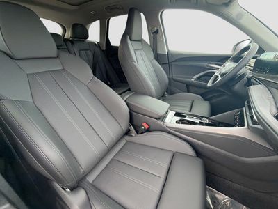 2025 Audi Q5 - Photo 15