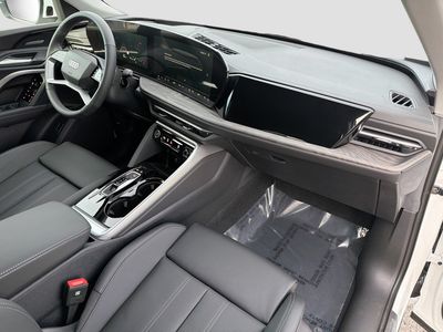 2025 Audi Q5 - Photo 14